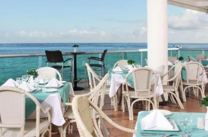 Hotel El Cid La Ceiba – 4*