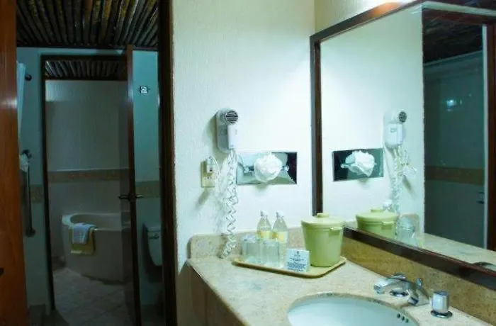 Hotel El Cid La Ceiba –